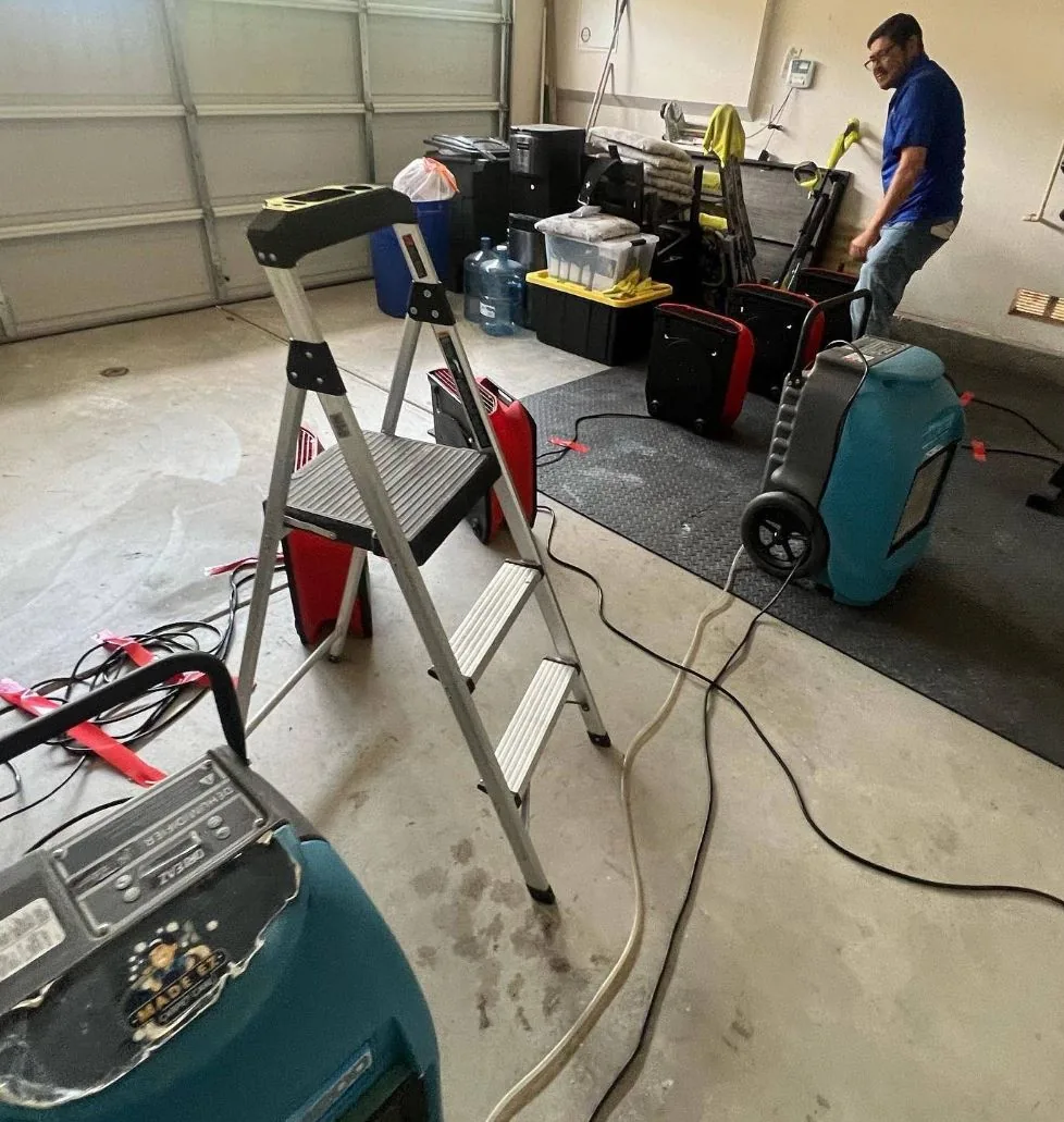 Emergency water extraction equipment in Los Angeles